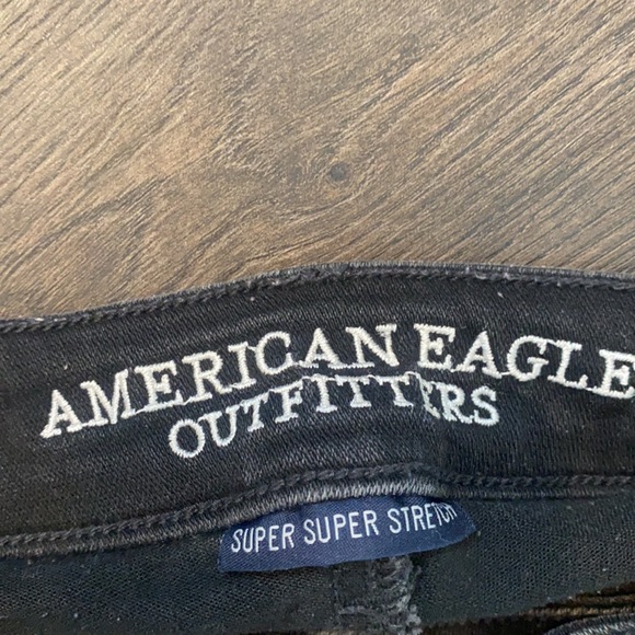 American Eagles Outfitters Ankle Jeans - Picture 9 of 10
